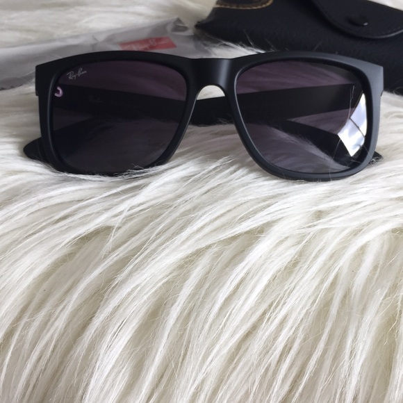 Ray-Ban Accessories - Ray Ban Justin sunglasses